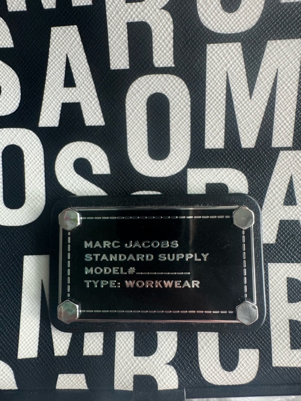Marc Jacobs Black and White Logo Crossbody Bag - Picture 4 of 6